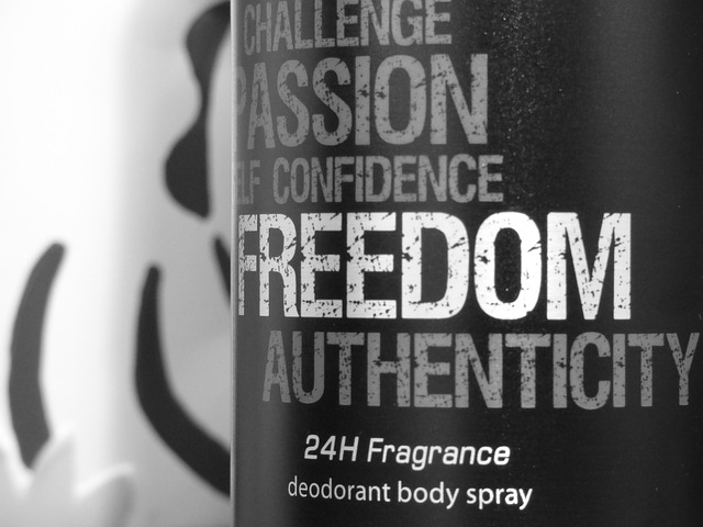 Antiperspiranty a deodoranty v boji proti potu